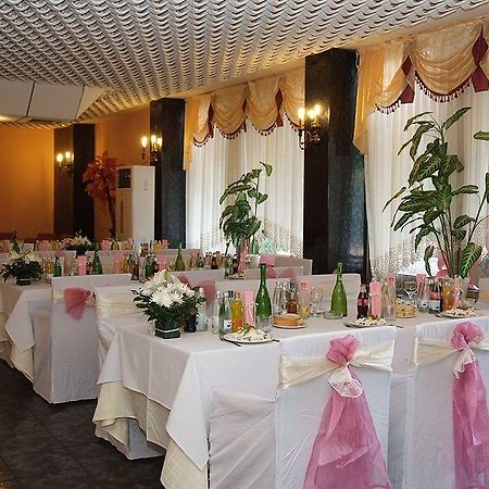 Elbrus Hotel Pazardzhik Eksteriør bilde